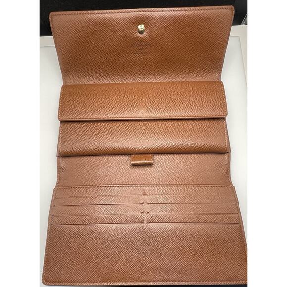 LOUIS VUITTON Authentic Porte Tresor International Wallet Monogram. One Owner! - Picture 4 of 15